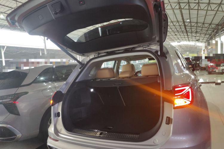 Used Hongqi HS5 2023 2.0T Four-Wheel Drive Flagship Pro Edition
