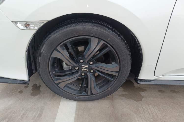 Used Honda Civic 2021 HATCHBACK 220TURBO CVT Trendy Cool Edition