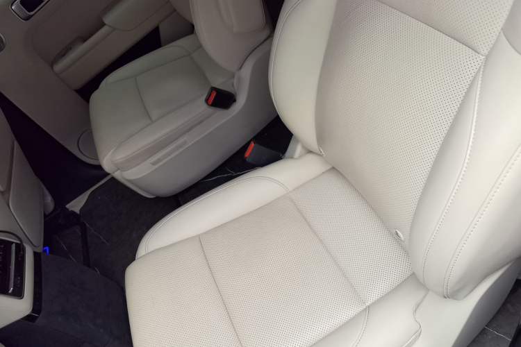 Used Li Auto L9 2022 Max model Interior 4