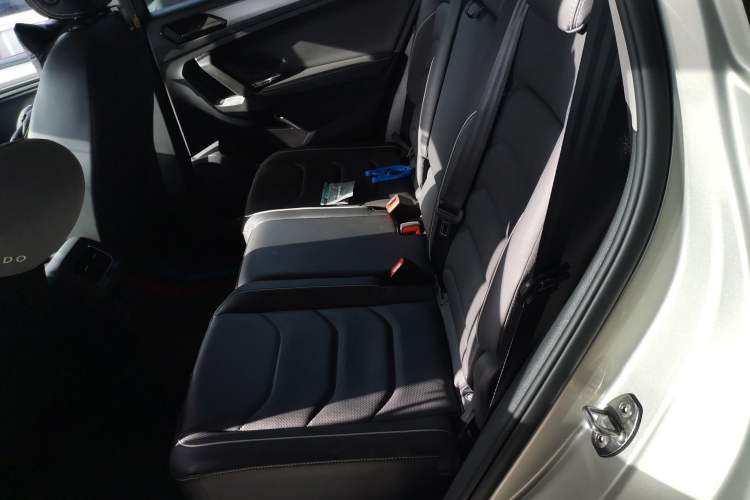 Used Volkswagen Tiguan L New Energy 2021 430 PHEV Plug-in Hybrid Flagship Edition Interior 4