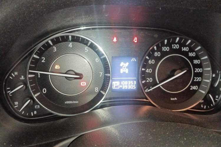 Used Nissan Patrol 2018 Y62 4.0 XE Middle East Instrument Cluster