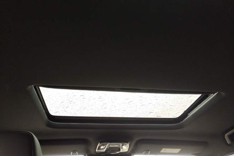 Used 212 T01 2024 2.0T Explorer Headliner