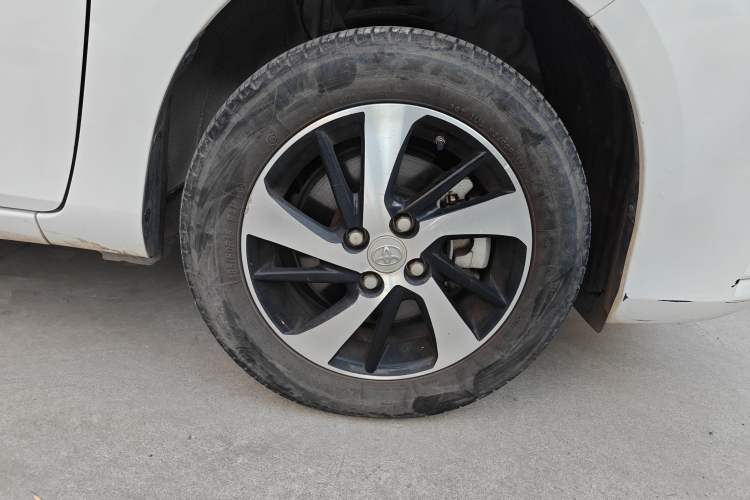 Used Toyota YARiS L Zhi Xiang 2021 1.5L CVT Leading Edition Right Front Wheel Hub