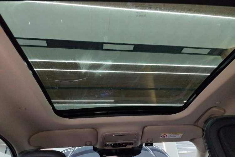 Used Lincoln Corsair 2023 2.0T All-Wheel-Drive Prestige Version Headliner