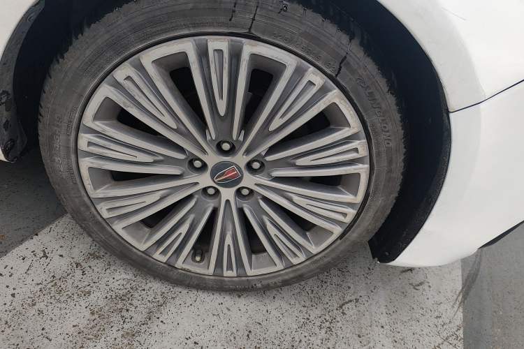 Used Hongqi H5 2022 Classic Model 1.8T Automatic Smart Connect Flagship Edition