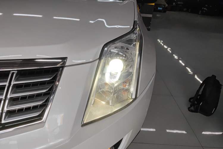 Used Cadillac SRX 2015 3.0L Comfort Version
