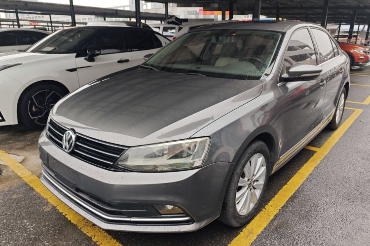 Used Volkswagen Sagitar 2015 230TSI Automatic Comfort Version