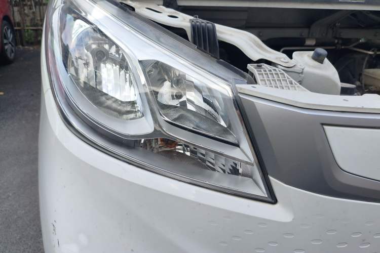 Used SAIC MAXUS EV30 2021 Pure Electric Smart Logistics Expert with Long Wheelbase—CATL
