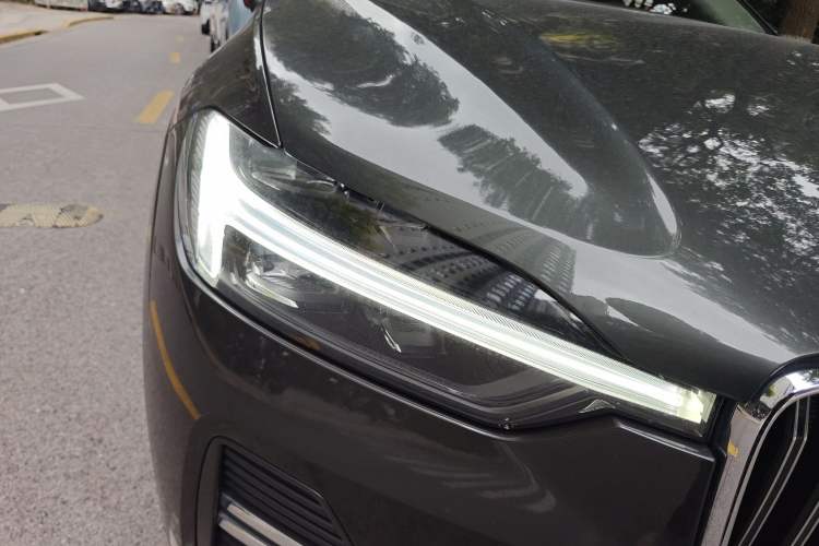 Used Volvo XC60 2022 B5 4x4 Smart Luxury Edition