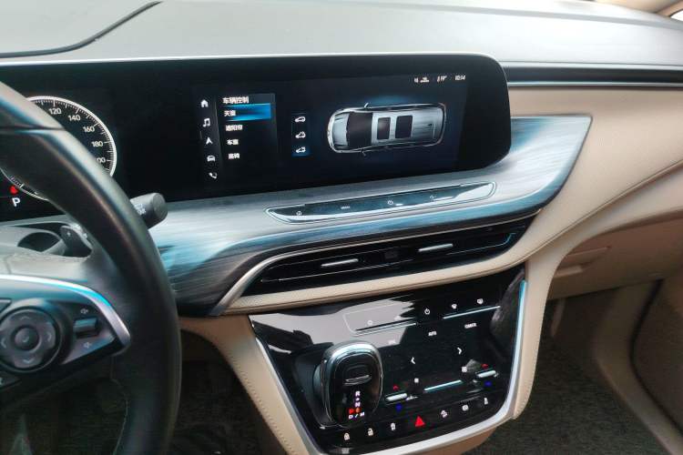 Used Buick GL8 2020 ES Land Cruiser 653T Luxury Model