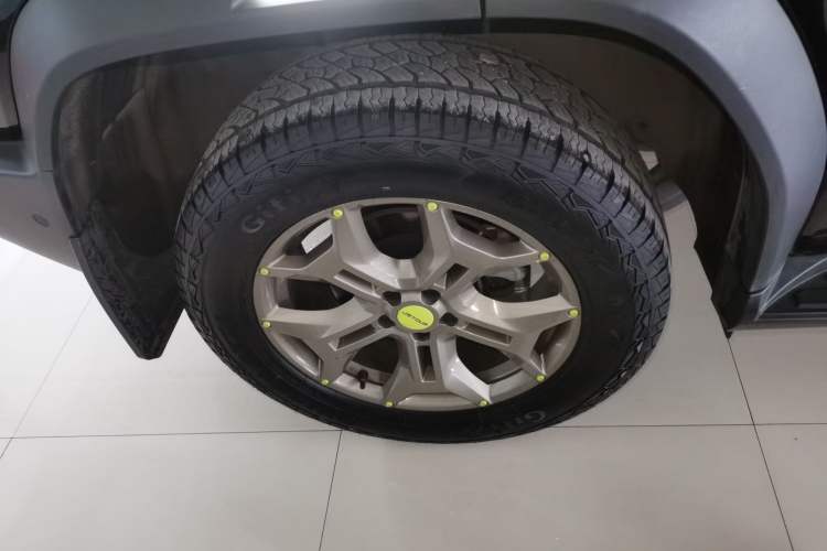 Used JETOUR Traveler 2023 2.0T All-Wheel Drive Conquer PRO Right Rear Wheel Hub