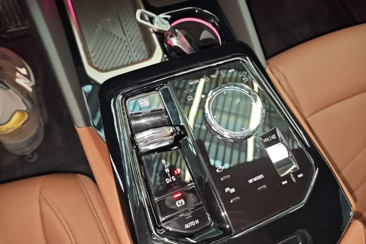 Used BMW 5 Series 2024 530Li Luxury Edition M Sport Package
