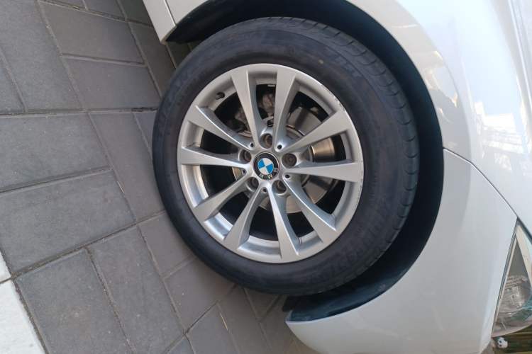 Used BMW 3 Series GT 2013 320i Leading Model