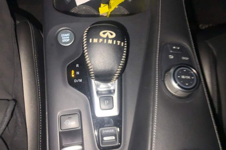 Used Infiniti QX50 2018 2.0T Two-Wheel Drive Fashion Edition Gear Lever