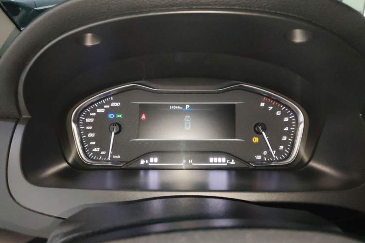 Used SAIC MAXUS G20 2023 Facelifted ES 2.0T Gasoline Automatic Value Edition