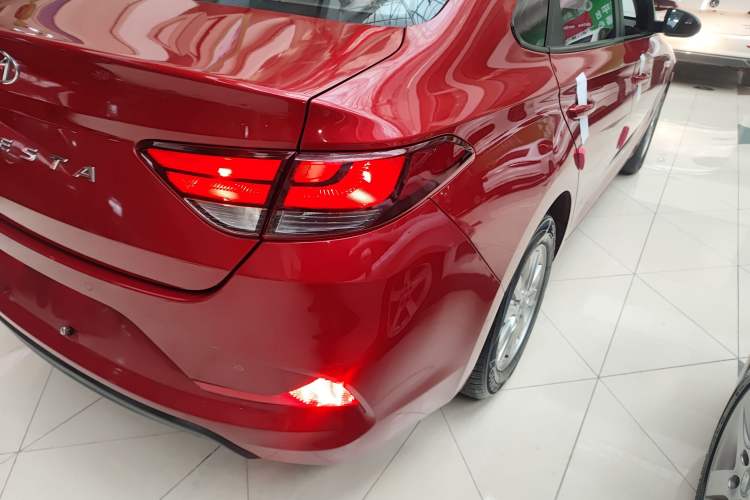 Used Hyundai Celesta 2018 1.6L Automatic GL Enjoyment Edition China VI compliant
