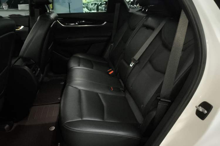 Used Cadillac XT5 2022 2.0T Two-Wheel Drive Luxury Version
