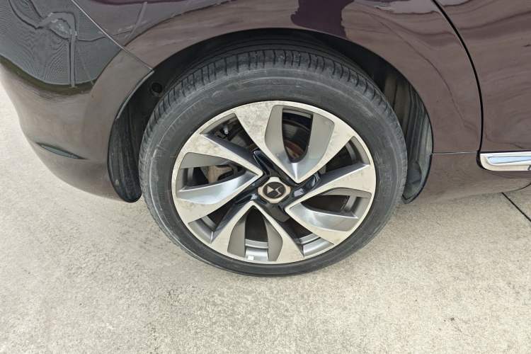 Used DS 5 2014 1.6T Luxury Edition THP200
