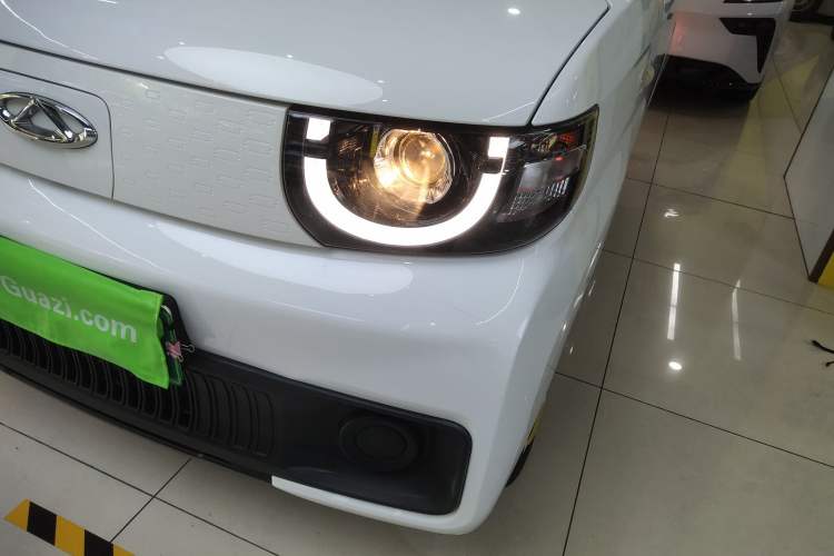 Used Chery QQ Ice Cream 2022 170km Sundae Phosphate Lithium-Ion Left Front Headlight
