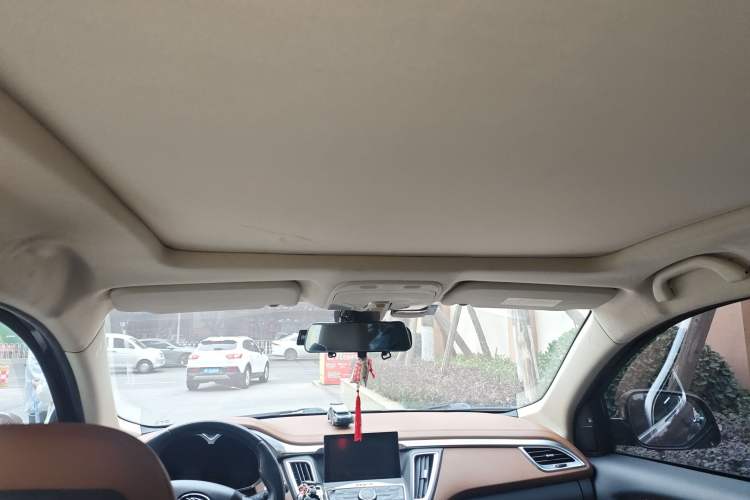 Used Soueast DX7 2015 1.5T Automatic Prestige Model
