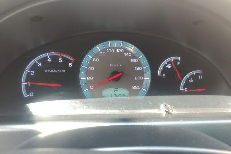 Used SsangYong Rexton W 2014 2.0T Four-Wheel Drive Luxury Navigation Version with 7 Seats Instrument Cluster