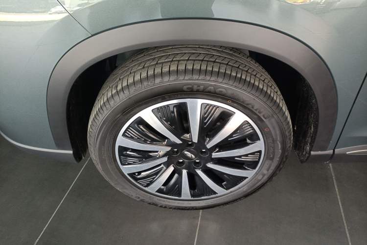 Used Chery Fengyun T8 2025 1.5T 130km Deluxe Version 5 Seats Exterior 4