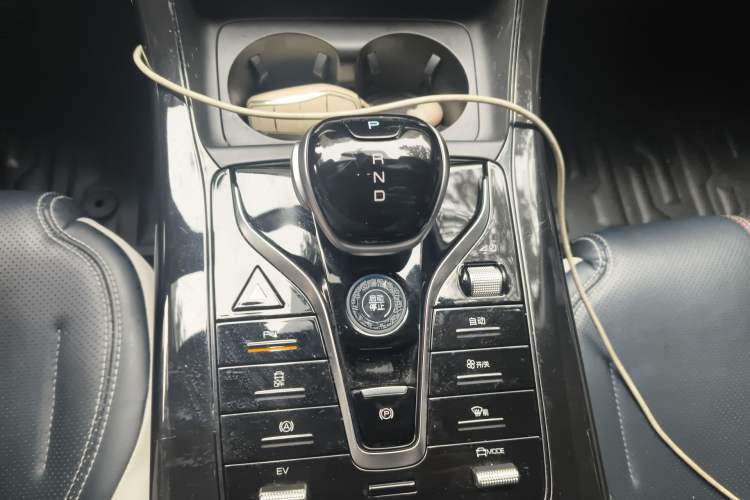 Used BYD Qin PLUS 2023 Champion Edition DM-i 55KM Leading Model Gear Lever