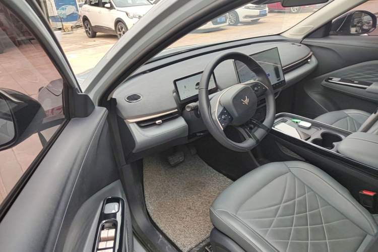 Used ARCFOX T1 2025 Model 425 MAX Driver Seat