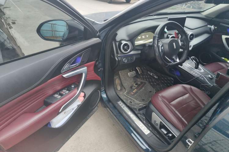 Used Wey VV7 2019 Upgraded Model 2.0T Flagship Version China VI