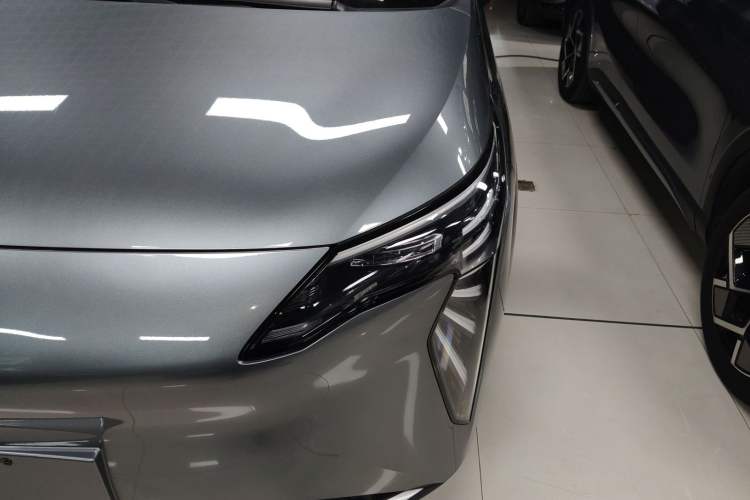 Used AION Y 2022 Plus 70 Tech Edition