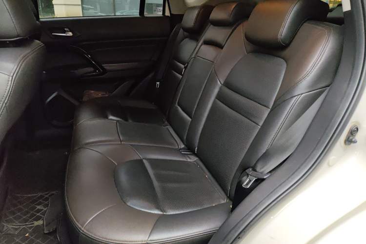 Used GAC Trumpchi GS4 2017 235T Manual Two-Wheel Drive Luxury Edition
