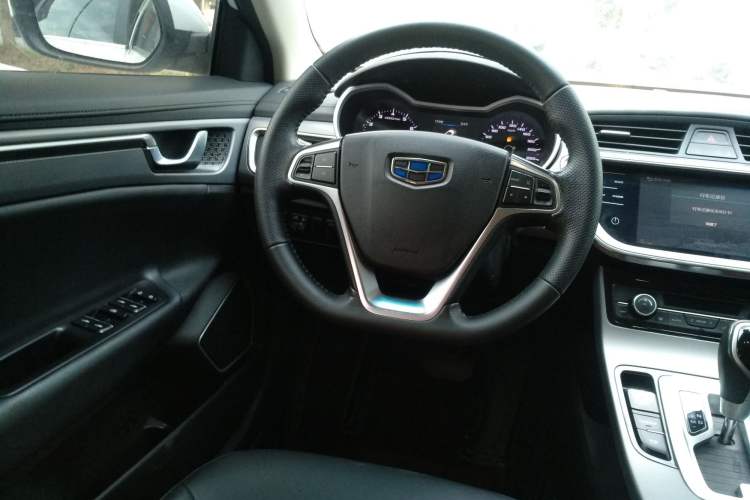 Used Geely Auto Emgrand GL 2018 1.8L DCT Elite Smart Connectivity Version Steering Wheel