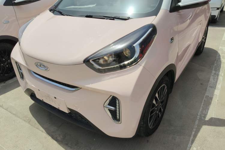 Used Chery QQ Little Ant 2022 Revised Version Sweet Pink Edition Half-Sugar Version Lithium Iron Phosphate 30.7 kWh 30 kW 301 km Left Front Headlight