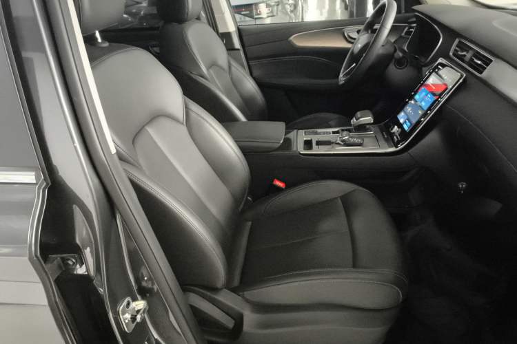 Used Roewe RX5 2023 PLUS 330TGI Automatic Trendsetting Smart Edition Right Front Seat