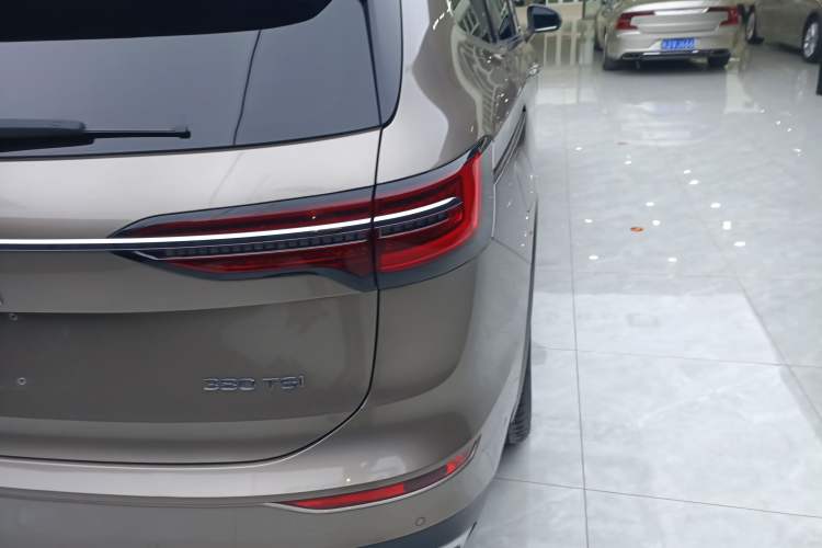 Used Volkswagen Viloran 2022 380TSI Flagship Edition Exterior 3