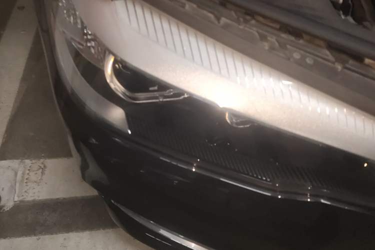 Used BMW 5 Series 2018 Revised Version 530Li Leading Edition Luxury Package Right Front Headlight