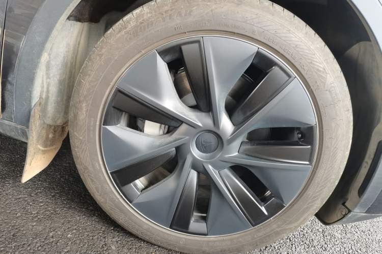 Used Tesla Model Y 2024 Rear-Wheel-Drive Version
