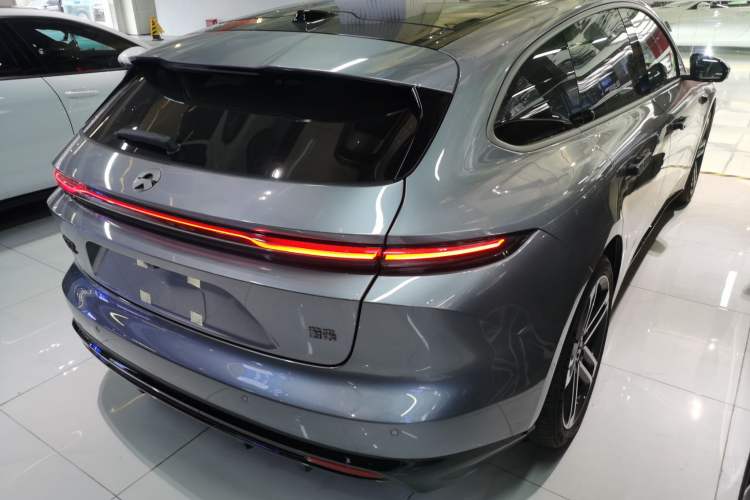 Used Nio ET5T 2025 Model Champion Commemorative Edition, 75kWh Touring
