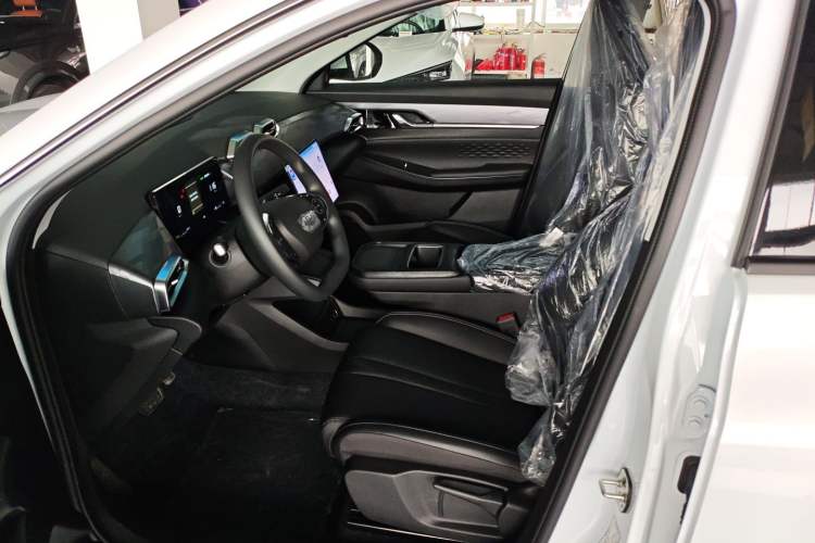 Used Dongfeng Aeolus SKY EV01 2025 530 km AIR Elite Edition
