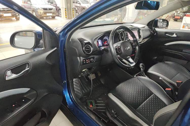 Used Kia kx1 Stonic 2019 1.4L Automatic Sport Edition China VI