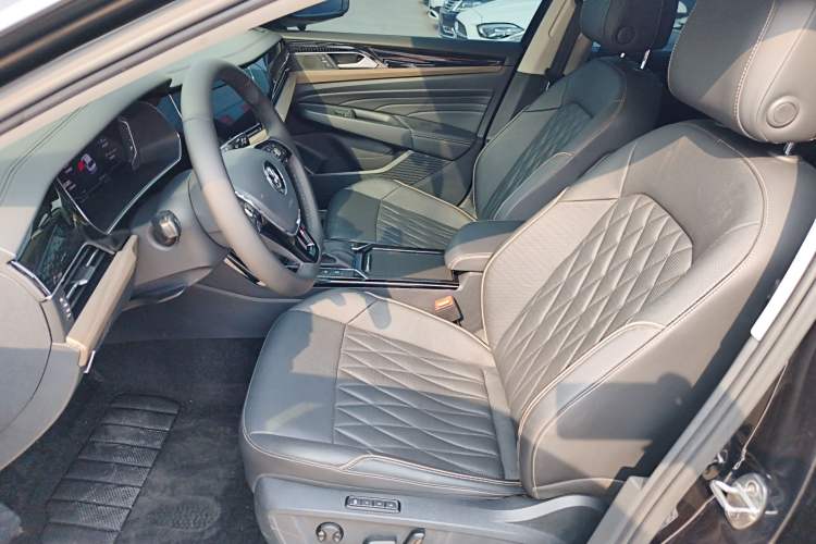 Used Volkswagen Passat 2019 330TSI Luxury Edition China V Standard
