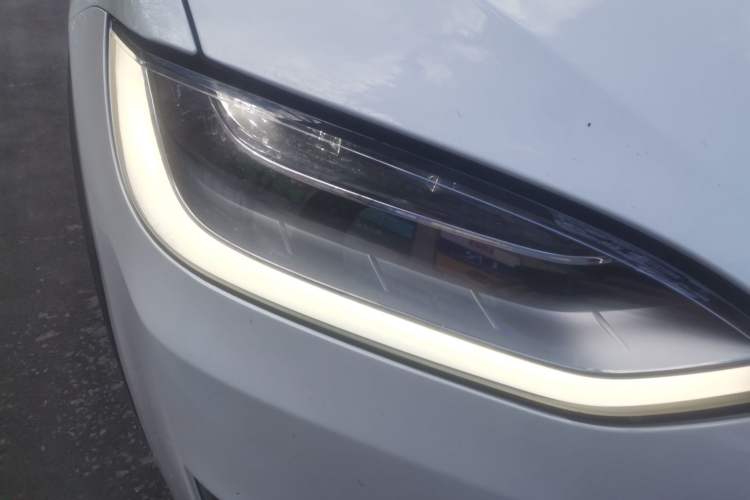 Used Tesla Model X 
