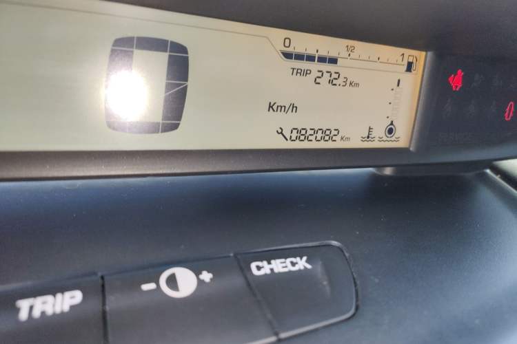 Used Citroen C-Quatre 2011 Sedan 1.6L Automatic Fashion Edition Odometer Close Up