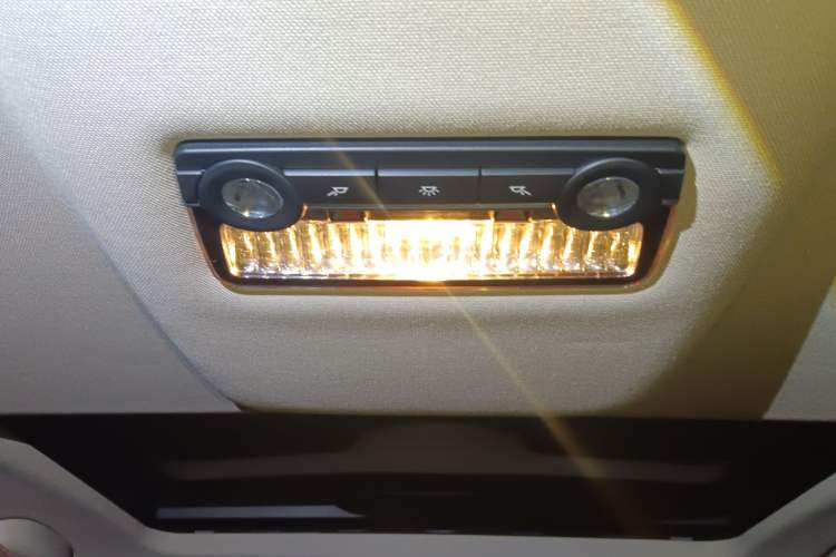 Used BMW 5 Series 2014 520Li Elegant Model
