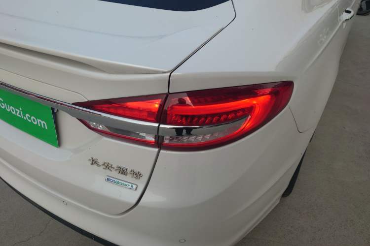 Used Ford Mondeo 2017 EcoBoost 200 Stylish Model
