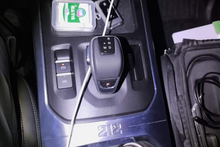 Used 212 T01 2024 2.0T Explorer