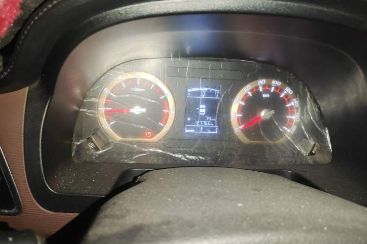 Used FORTHING Lingzhi 2018 M5L 1.6L 7-Seater Comfort Model
