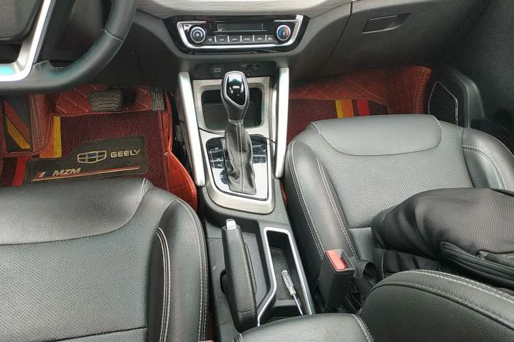 Used Geely Auto Vision X3 2017 1.5L Automatic Luxury Model Gear Lever