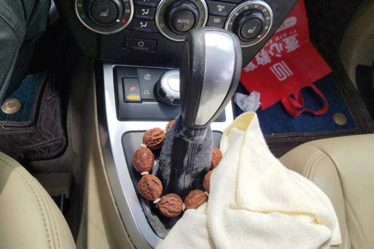 Used Land Rover Freelander 2 2011 2.2T SD4 SE Diesel Edition Gear Lever