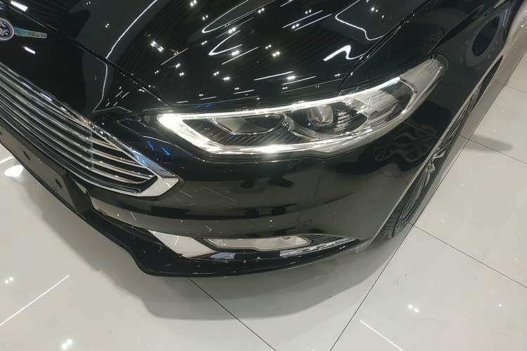 Used Ford Mondeo 2017 EcoBoost 200 Luxury Model
